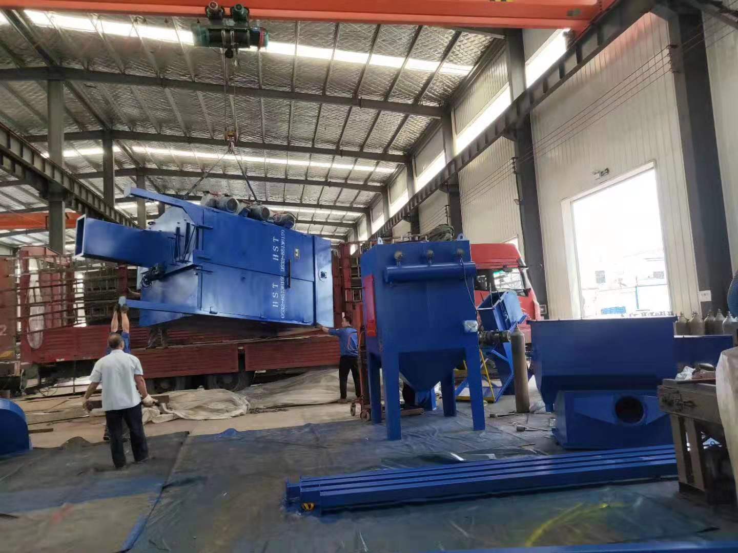 南安市履帶式拋丸除銹清理機_南安市通過式噴丸設備_南安市吊鉤式噴砂機_南安市吊鉤式拋丸機優(yōu)點是什么？