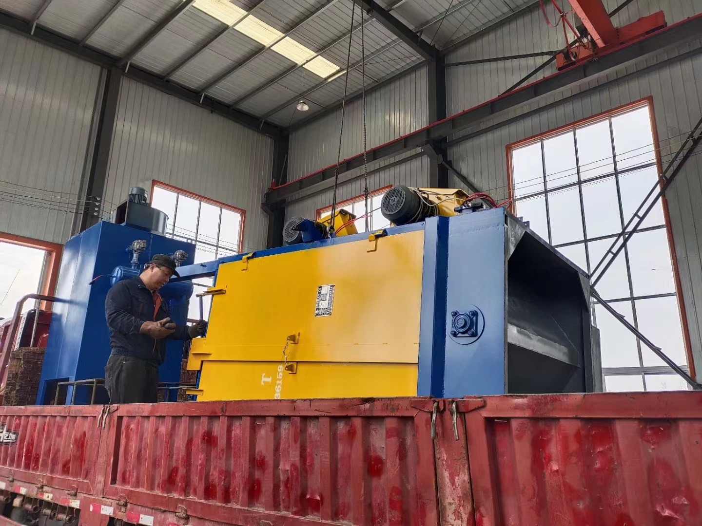 Q326橡膠履帶拋丸機(jī)_履帶拋丸機(jī)工作流程_3212履帶式拋丸機(jī)